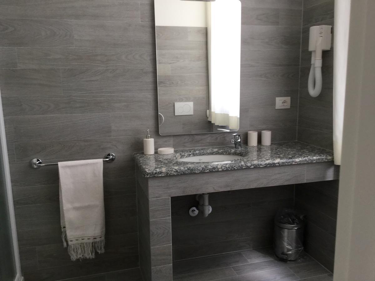ليكو B&B Pescarenico المظهر الخارجي الصورة